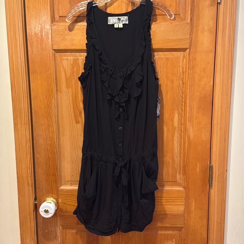 NWT Jolt women’s black romper size large.